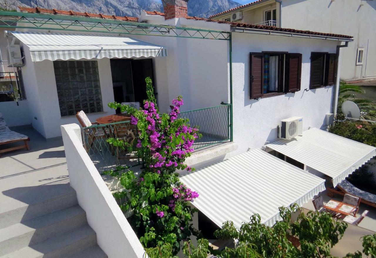 Sara Apartments Baška Voda Esterno foto